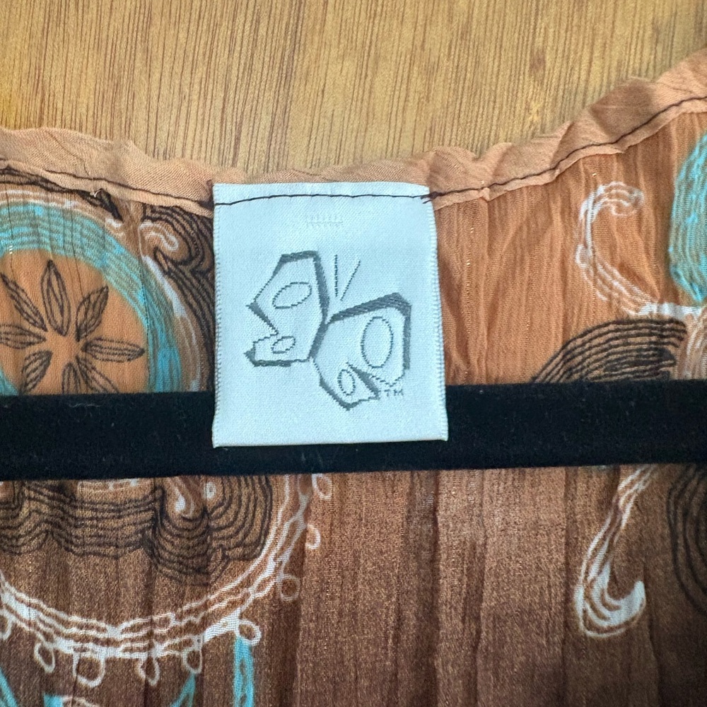 Bohemian Sleeveless Top with Turquoise Accents - Picture 6 of 12